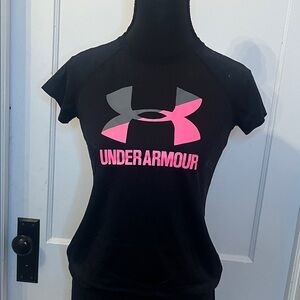 Under Armour Girls Tee Size Medium